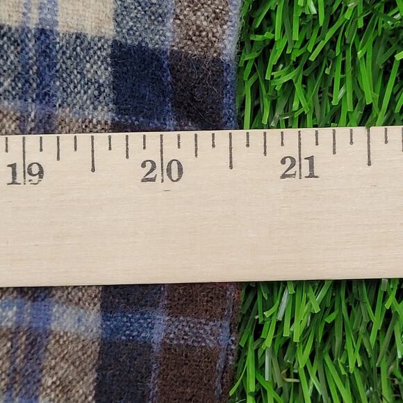 Vintage 90s Woolrich Shadow Plaid Button Shirt Medium 20x29 Flannel - Picture 9 of 11